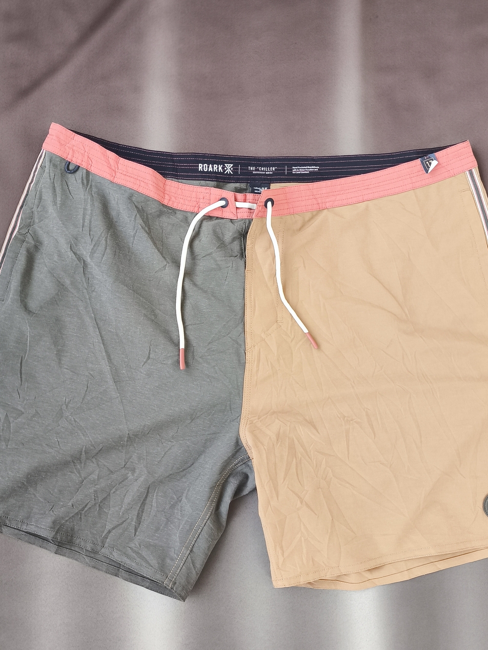 Roark NWT Chiller Boardshorts in Olive & Tan with Coral Waistband Size 40